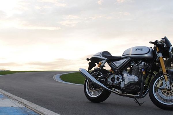 Norton Commando 961 Cafe Racer MK II