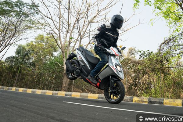 Aprilia SR 125 Test Ride