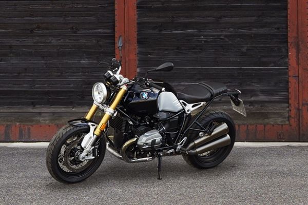 BMW R nine T