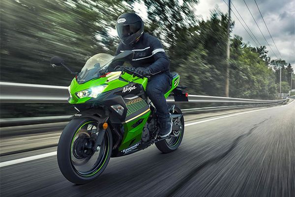Kawasaki Ninja 400