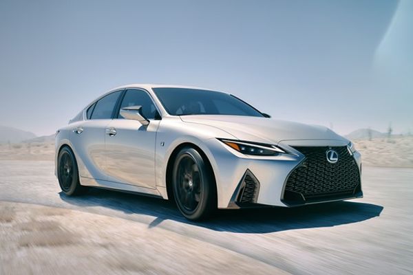 2021 Lexus IS