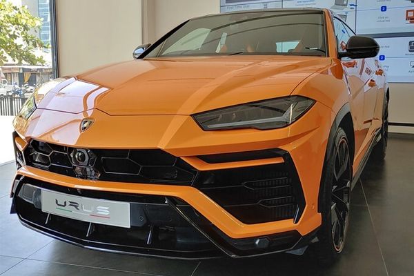 Lamborghini Urus Pearl Capsule