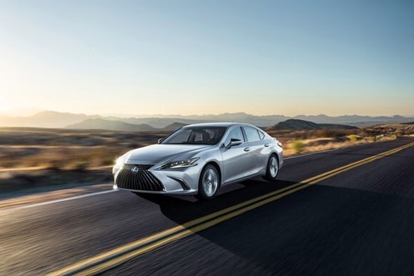2022 Lexus ES