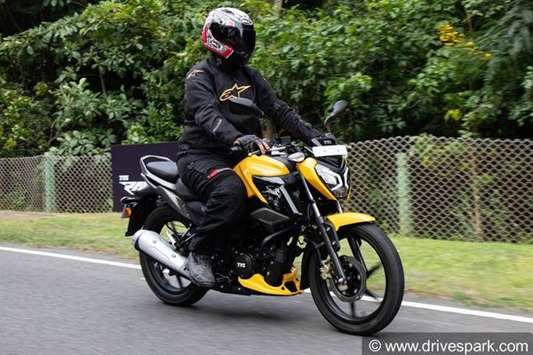 TVS Raider