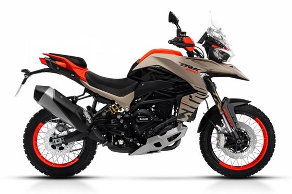 Benelli TRK 800