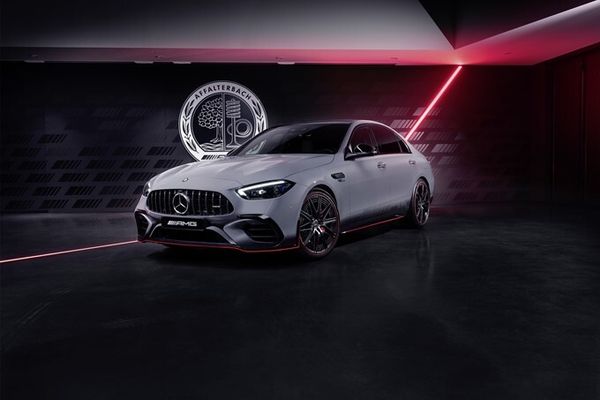 Mercedes-AMG C63 S E Performance F1 Edition