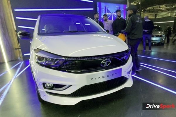 Tata Tiago EV Blitz