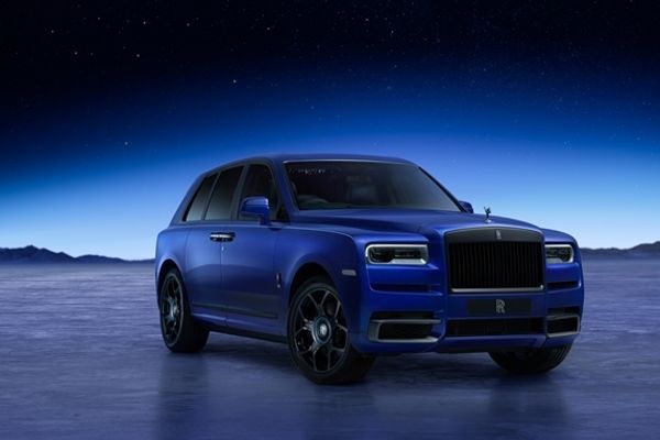 Rolls-Royce Cullinan Black Badge Blue Shadow