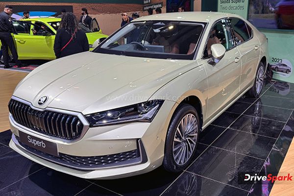 2025 Skoda Superb