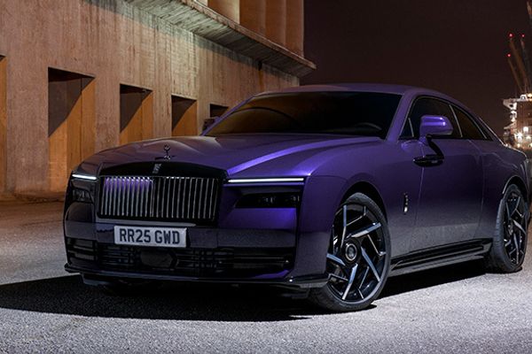 Rolls-Royce Black Badge Spectre