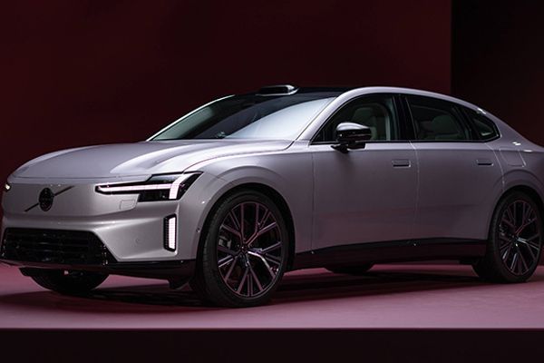 Volvo ES90