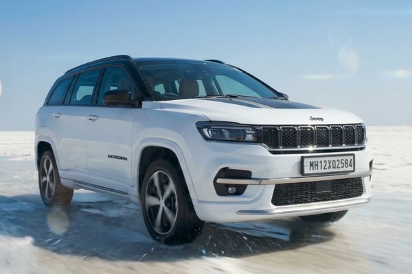 Jeep Meridian Track Edition