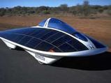 Smart computer controlled electric cars charged by the sun