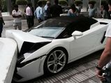  Lamborghini Crashed In New Delhi By Hotel Valet
