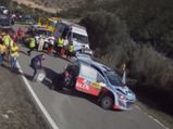 Rally Driver Changes Flat Tyre In Lightning Speed 
