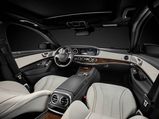 You Know You’re Rich If You Have These 10 Luxury Car Features