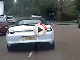 Video: Stolen Porsche Boxter GTS Police Chase Crash 