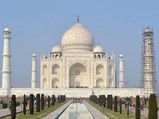 Petrol And Diesel Vehicles Are Now Banned Within 500 Meters From Taj Mahal