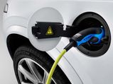 EESL Looking To Procure 10,000 Electric Cars For Various Ministries