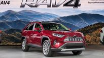 2018 New York Auto Show: Toyota RAV4 SUV Revealed; Specifications, Features & Images