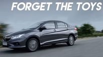 New Honda City Commercial Mocks Rivals (Maruti Ciaz & Hyundai Verna) Indirectly —  Calls Them 