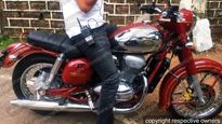 New Jawa Motorcycle Image Leaked — Royal Enfield Fans Need To Worry!