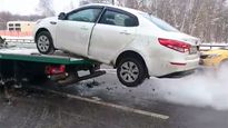 Video Of A Kia Rio Escaping From A Tow Truck In Russia Goes Viral — Funny Or Gutsy?