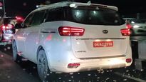 Kia Carnival Spotted: Spy Pics And Details