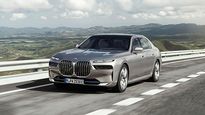 Triple Threat 7th Gen BMW 7 Series Arrives With IC, Hybrid & EV (i7) Powertrains