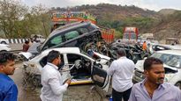 Truck Smashes Into Multiple Vehicles On Mumbai-Pune Expressway - Brake Failure To Blame?