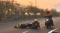 Benelli TNT 300 Riders Daring Overtake Ends in Disaster: A Cautionary Tale