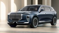 VinFast Reveals Lac Hong 900S & 800S Luxury EVs - Mercedes EQS Rival?