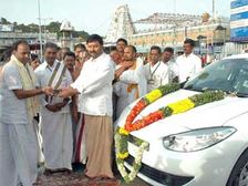 Venkateshwara's New Vaahanam - Renault Fluence
