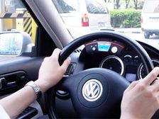 Hands Free Driving - Volkswagen's Temporary Auto Pilot
