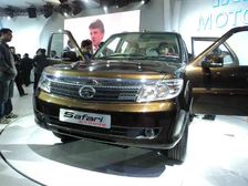 Tata Launches Safari Storme SUV at Auto Expo
