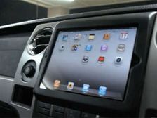 Carmakers Inviting Apps For Smart Cars