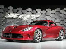 Chrysler Unveils 5th Gen SRT Viper At New York