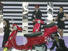 Piaggio Launches Vespa At Rs.66,661