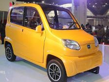 Bajaj May Launch RE60 Small Car By 2012 End