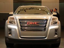 Warren Buffett invests $256.6 million in GM