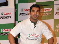 John Abraham Welcomes Grand Indian Trip Bikers