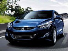 Hyundai Elantra Gets 750+ Bookings