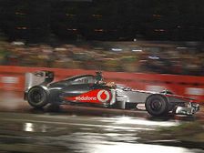Lewis Hamilton Revs Up Mumbai