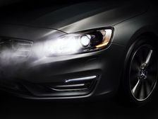 Volvo's Permanent High Beam Headlamp Won't Glare