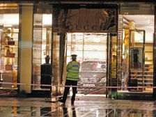 Gucci In Sloane Street UK Robbed With Mercedes