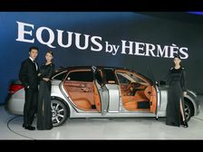 Hyundai “Equus by Hermes” Limo Debuts At Seoul