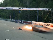 Lamborghini Gallardo Reaches 402 km/h Before Bursting Into Flames