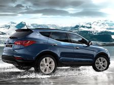 2014 Hyundai Santa Fe SUV To Be Launched At Auto Show In February