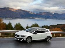 Volvo V40 D4 With New Powertrain
