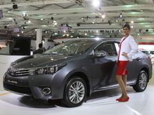 2014 Toyota Corolla Altis India Launch In May